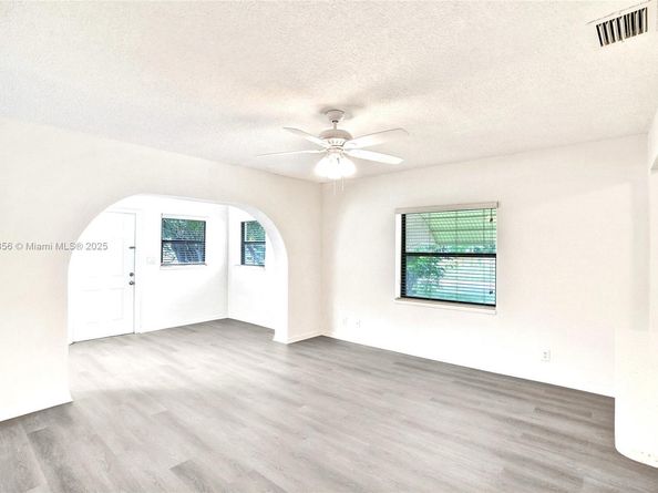 1611 N 26th Ave, Hollywood FL 33020