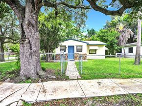 1611 N 26th Ave, Hollywood FL 33020