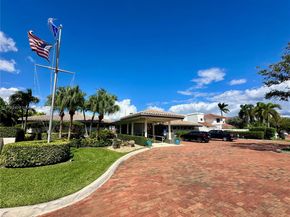 240 Captains Walk 5140, Delray Beach FL 33483