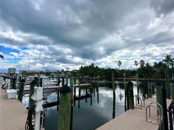 240 Captains Walk 5140, Delray Beach FL 33483