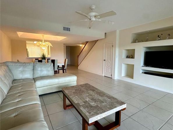 240 Captains Walk 5140, Delray Beach FL 33483