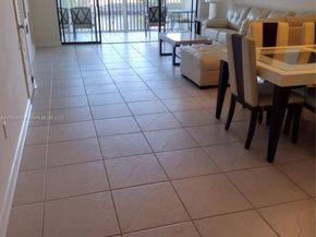 240 Captains Walk 5140, Delray Beach FL 33483