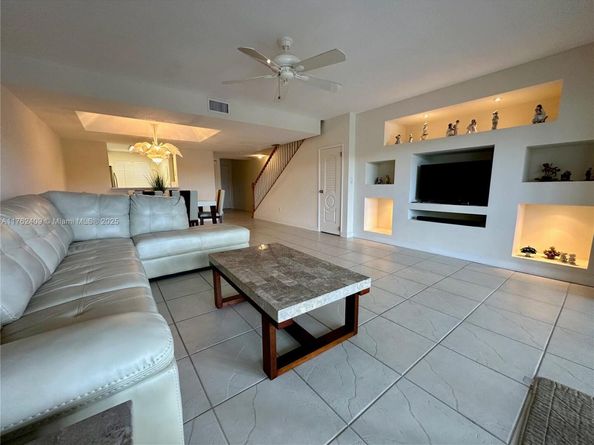 240 Captains Walk 5140, Delray Beach FL 33483