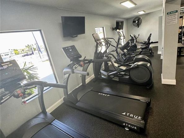 240 Captains Walk 5140, Delray Beach FL 33483