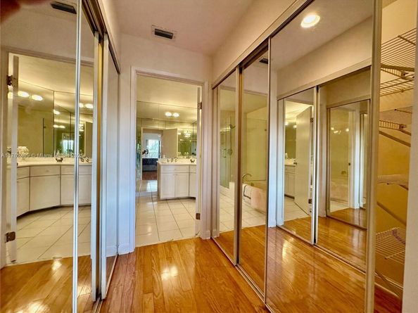 240 Captains Walk 5140, Delray Beach FL 33483