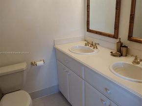 240 Captains Walk 5140, Delray Beach FL 33483