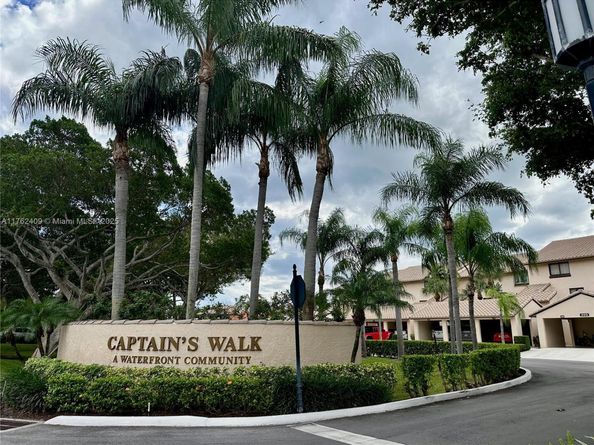 240 Captains Walk 5140, Delray Beach FL 33483