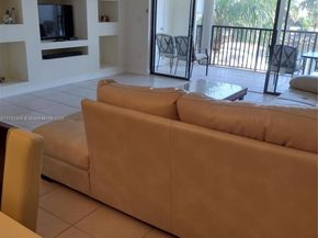 240 Captains Walk 5140, Delray Beach FL 33483