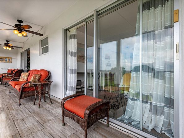 4800 Hillcrest Ln 501, Hollywood FL 33021