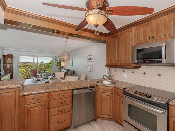 4800 Hillcrest Ln 501, Hollywood FL 33021