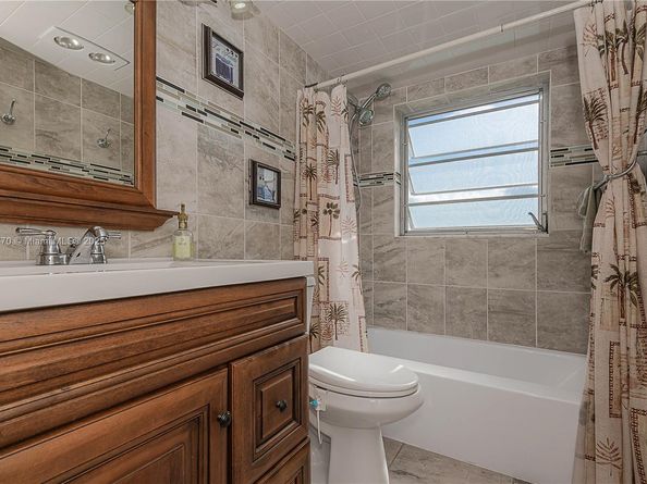 4800 Hillcrest Ln 501, Hollywood FL 33021