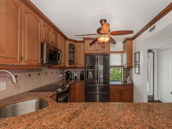 4800 Hillcrest Ln 501, Hollywood FL 33021