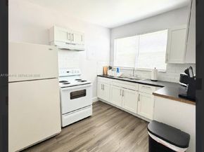 1821 NW 33rd St, Miami FL 33142