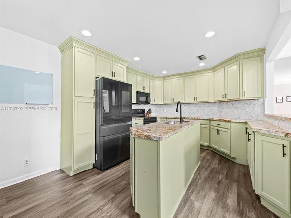 1961 NW 35TH Ave, Coconut Creek FL 33066