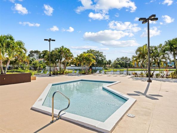 1961 NW 35TH Ave, Coconut Creek FL 33066