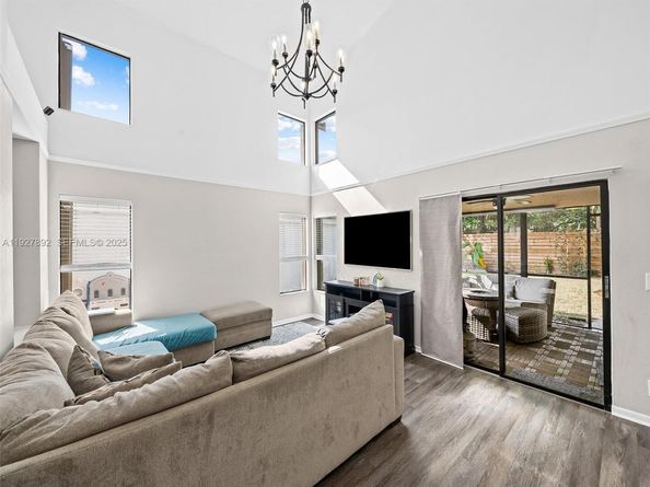 1961 NW 35TH Ave, Coconut Creek FL 33066