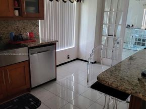 6771 NW 199th Ter, Hialeah FL 33015