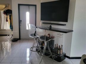 6771 NW 199th Ter, Hialeah FL 33015