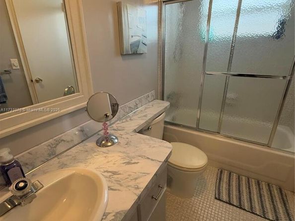 4441 NW 16th St J205, Lauderhill FL 33313