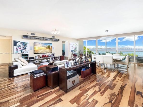 1643 Brickell Ave 704, Miami FL 33129