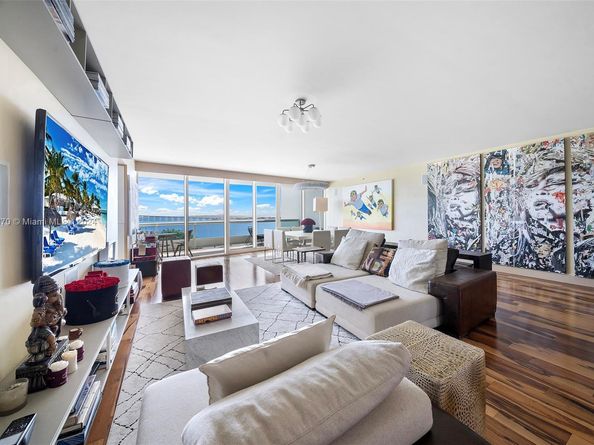 1643 Brickell Ave 704, Miami FL 33129