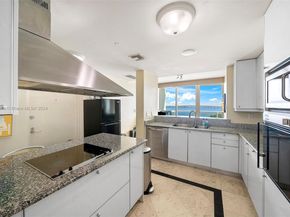 1643 Brickell Ave 704, Miami FL 33129