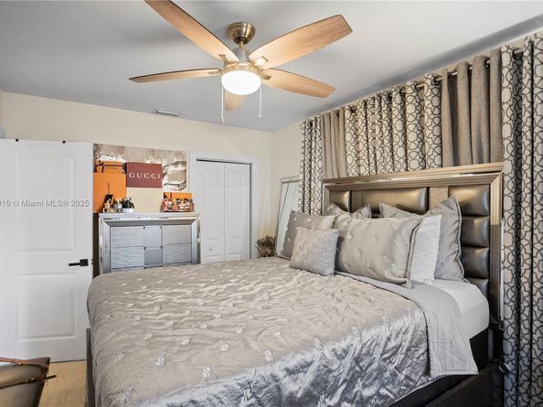 1000 N 71st Ter, Hollywood FL 33024