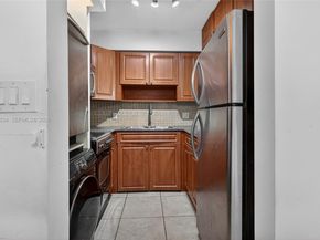 134 SW 7th Ave 404, Miami FL 33130