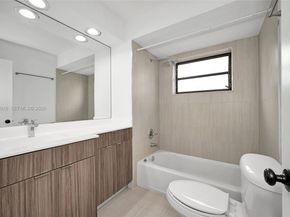 6427 SW 135th Ave, Miami FL 33183