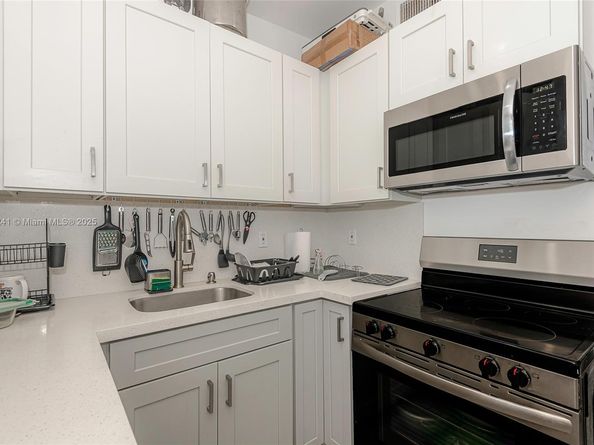 15955 W Bunche Park Dr, Miami Gardens FL 33054
