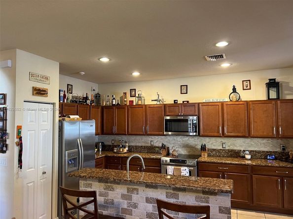 11922 SW 154th Path, Miami FL 33196