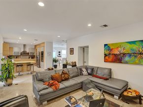 10643 NW 54th St, Doral FL 33178