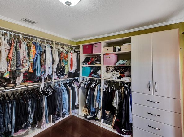 10643 NW 54th St, Doral FL 33178