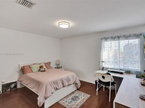 10643 NW 54th St, Doral FL 33178