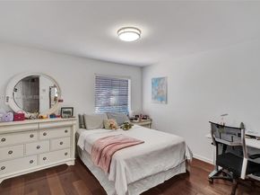 10643 NW 54th St, Doral FL 33178