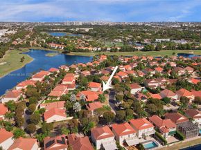 10643 NW 54th St, Doral FL 33178