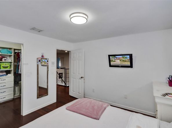 10643 NW 54th St, Doral FL 33178