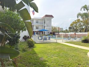 2340 NE 9th St 210, Fort Lauderdale FL 33304