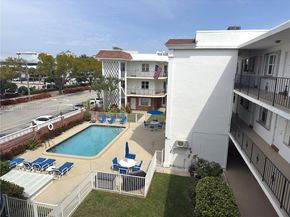 2340 NE 9th St 210, Fort Lauderdale FL 33304