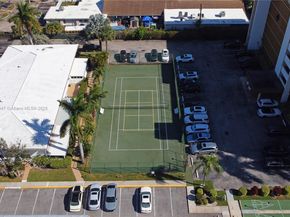 3040 NE 16th Ave 216, Oakland Park FL 33334