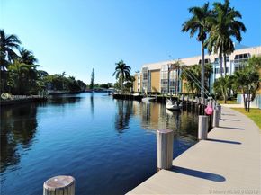 3040 NE 16th Ave 216, Oakland Park FL 33334