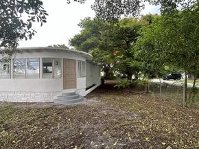 205 Seaman Ave, Opa-Locka FL 33054