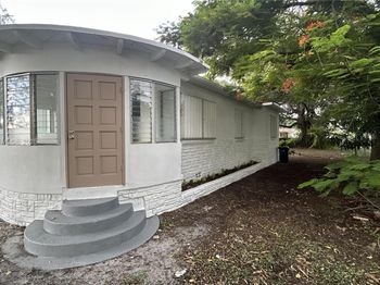 205 Seaman Ave