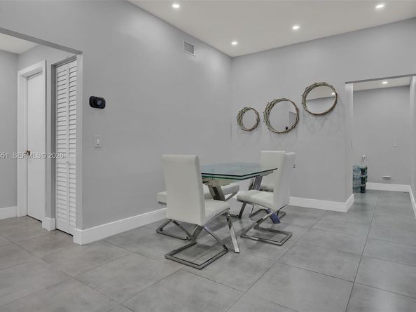 17032 NW 63rd Pl, Hialeah FL 33015