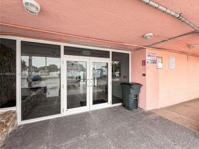 19761 SW 114th Ave 338, Miami FL 33157