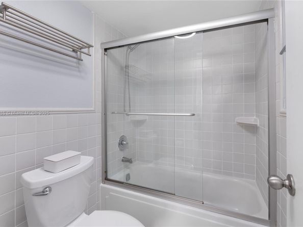 6900 Bay Dr 11E, Miami Beach FL 33141