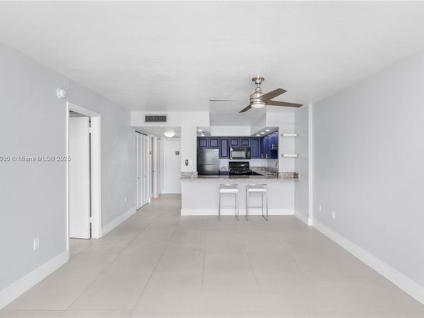 6900 Bay Dr 11E, Miami Beach FL 33141