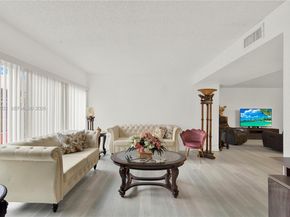 15460 SW 82nd Ln 403, Miami FL 33193