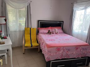 1014 W 68th St, Hialeah FL 33014