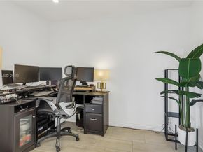 9913 NW 2nd St, Plantation FL 33324